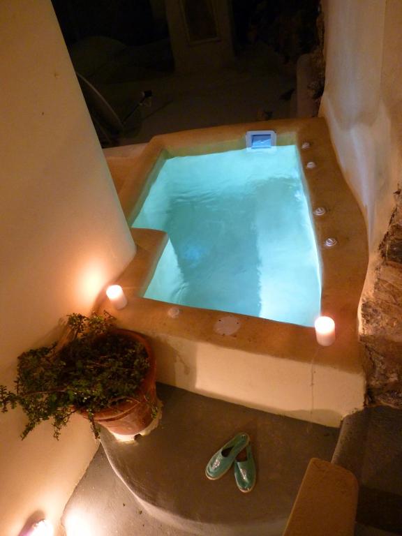 Barbarossa Suites Santorini - "Terrace" with Private Jacuzzi